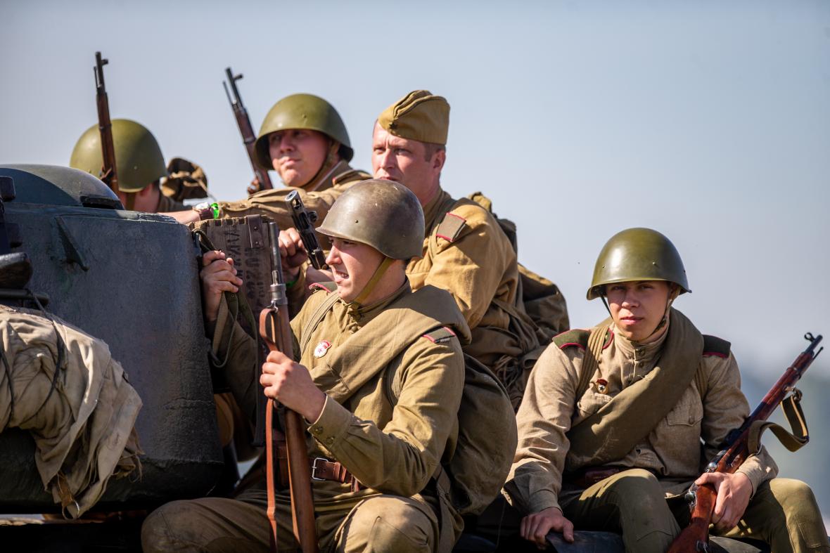 20200917-19_Dny NATO_Mošnov s Drahošem (ČT24) (5)