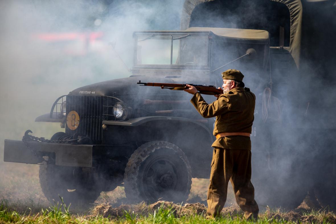 20200917-19_Dny NATO_Mošnov s Drahošem (ČT24) (1)