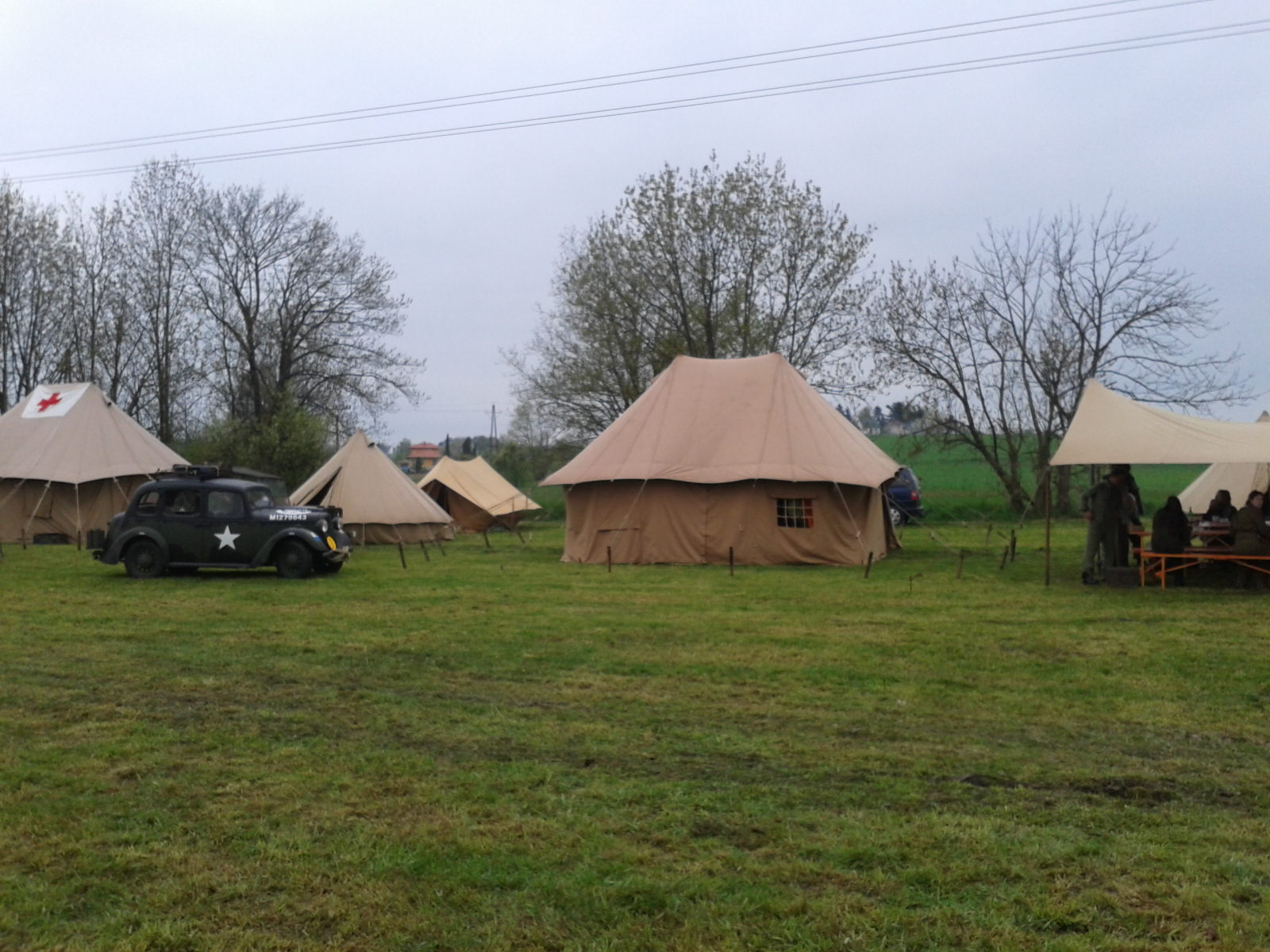 20150501_Plzeň 2015_3_je postaveno, pracujeme, žijeme oslavami (3)