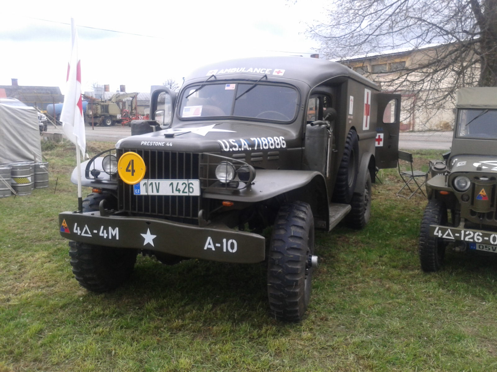 20150501_Plzeň 2015_9_americká technika (13)