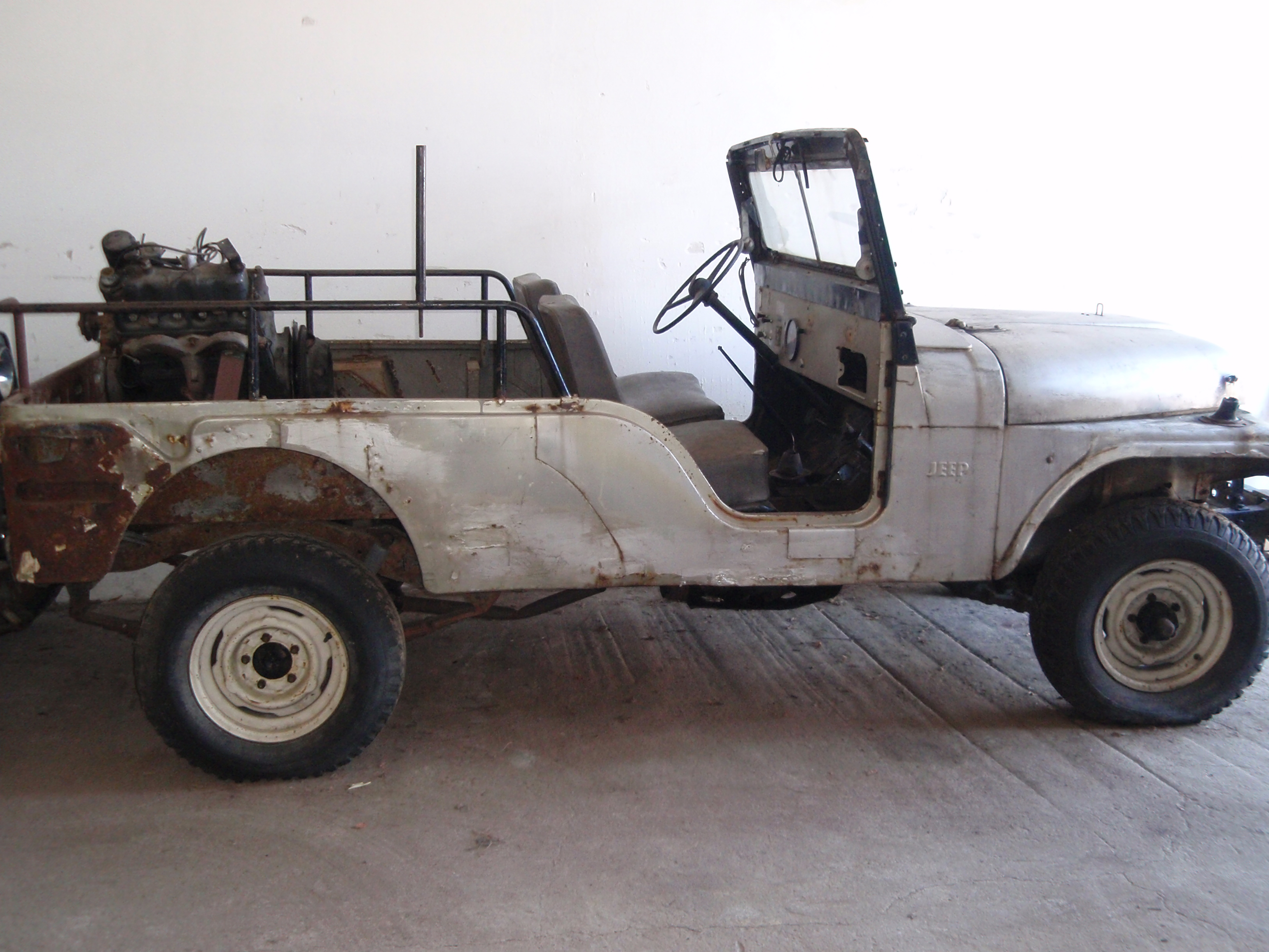 Jeep CJ6_1962 (1)