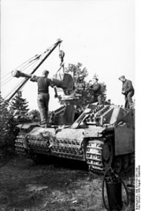 220px-bundesarchiv_bild_101i-154-1991-24a-_russland-_sturmgeschutz-_ausbau_der_kanone.jpg